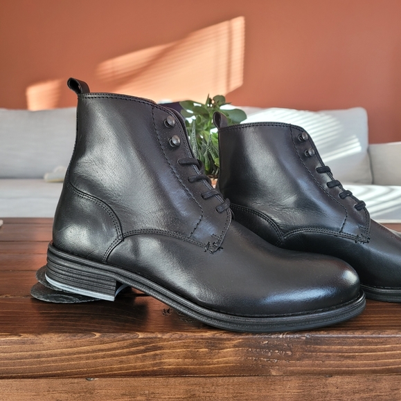 Vince Camuto Mens Boots 